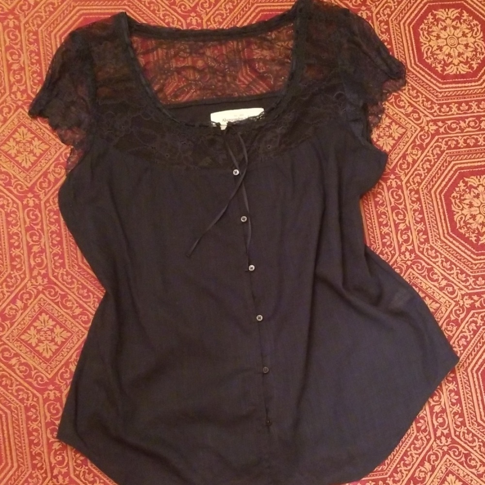 Abercrombie and Fitch cotton top with lace